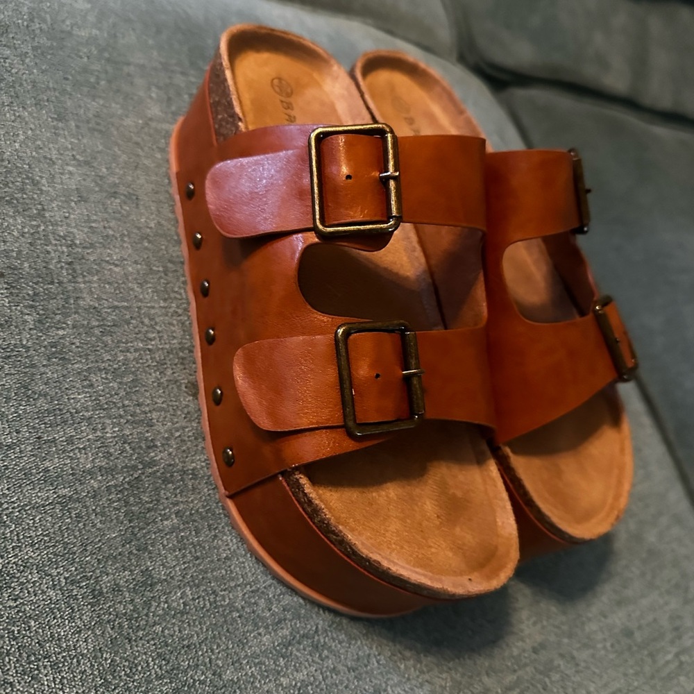 Platform sandals Size 8 New without Box